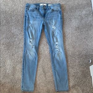 Hollister Low-Rise Light Wash Super Skinny Jeans
